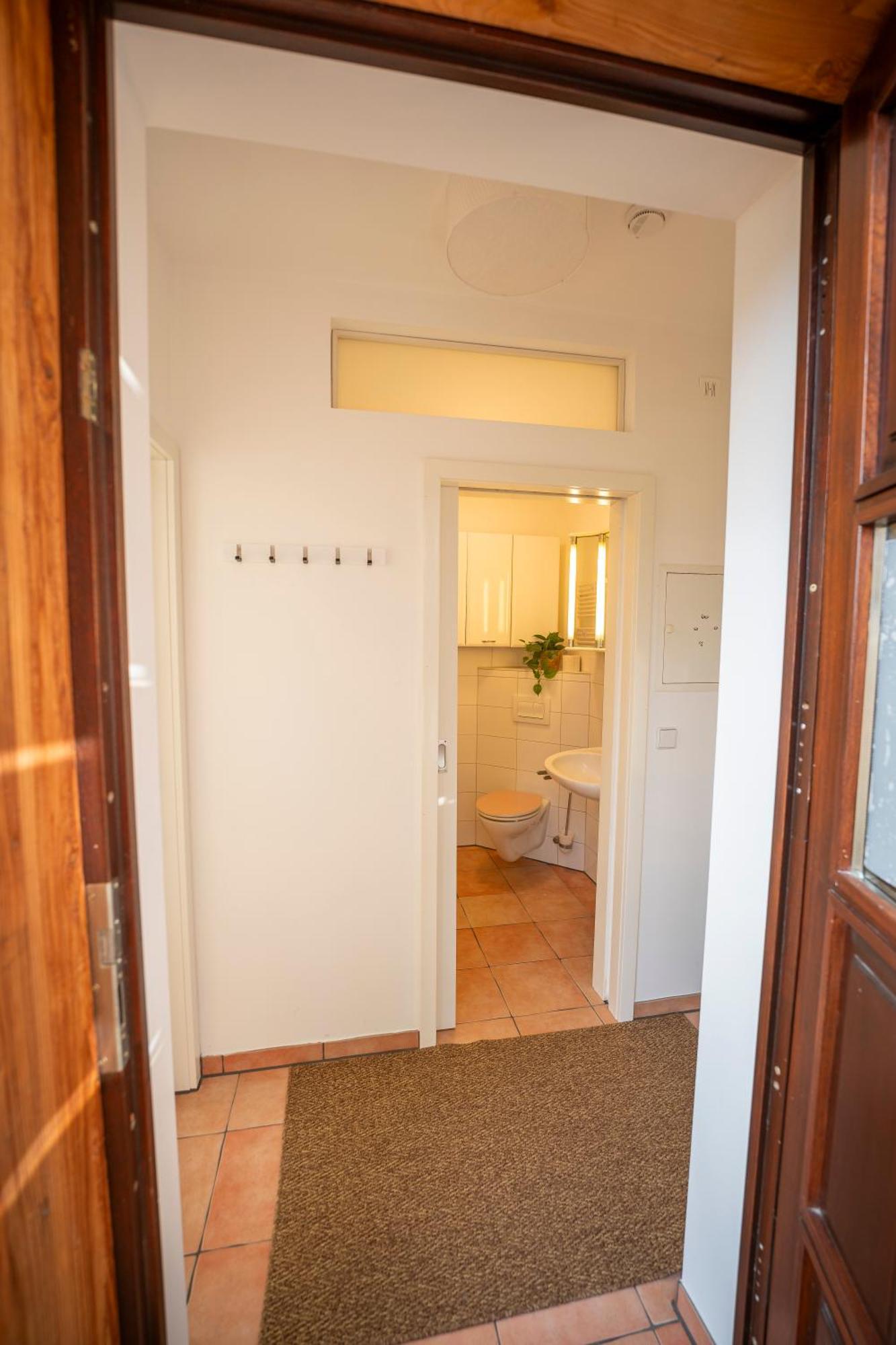 Haus Unterm Mammutbaum - Elberadweg * Magdeburg
