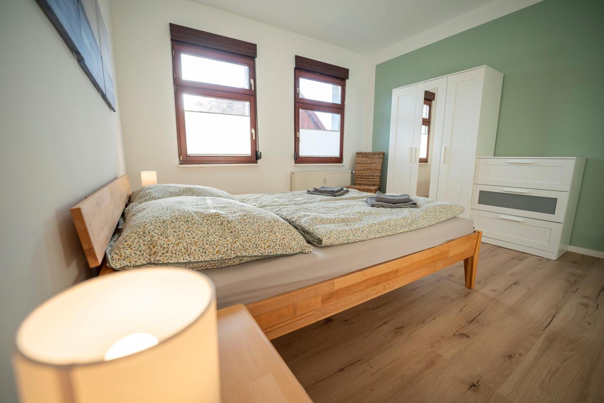 Haus Unterm Mammutbaum - Elberadweg * Magdeburg
