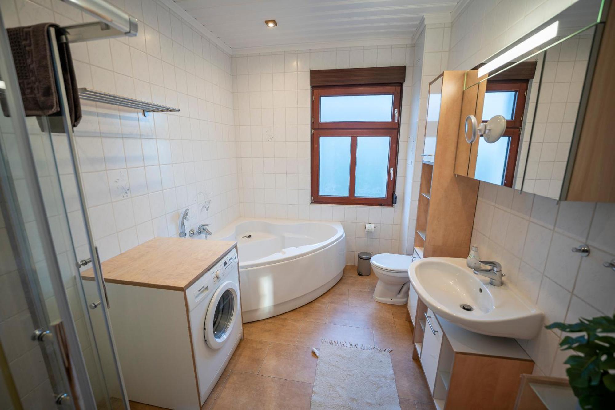 Apartment Haus Unterm Mammutbaum - Elberadweg